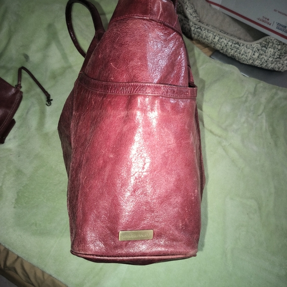 Charles David Red Alligator Embossed Leather Hobo Bag Purse. Large - Picture 6 of 16
